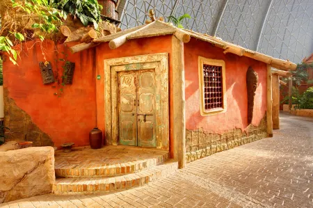 Tropical Islands Отели в г. Даме-Шпревальд