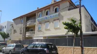 Apartamentos Doña Carmen 3000 Hotels near Via Verda de la Mar (accés)