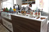 Hotel Club Al Moggar Hotels in Anza