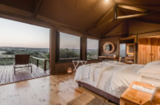 Hlosi Game Lodge - Amakhala Game Reserve Hotels in 