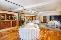 Shearwater Hotel & Spa - breakfast