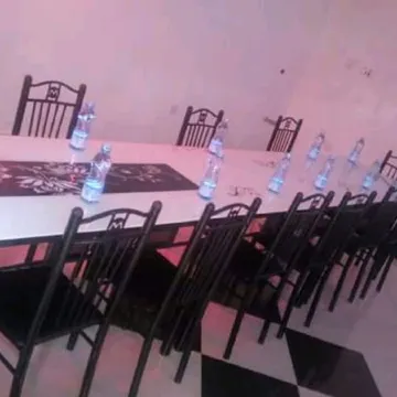 The Loop Guest House and Restaurant