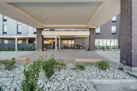 Home2 Suites by Hilton Irving/DFW Airport North Hotels near Kroger