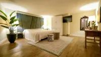 Hotel Keyser Breda Hotels in Breda