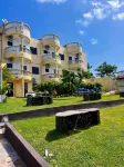 African Hill Resort - parking