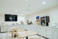 Clarion Pointe-Dillard Near Blue Ridge Mountains Hotels in Rabun County