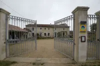 La Ferme Pateli Hotels in Courouvre