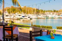 Hotel Boutique Marina Banderas Suites Hotels in Лас Харетадерас