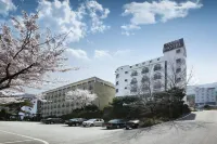 Geoje Oasis Hotel - Pysäköinti