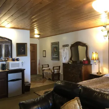 Echo Canyon Spa Resort (Adults Only)
