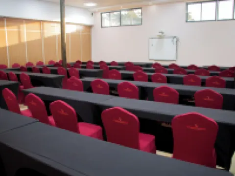 Distinction Gardens Hotels in Siaya