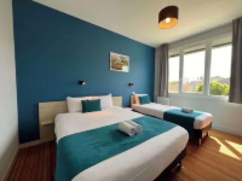 Brit Hôtel du Parc Niort Centre - ที่จอดรถฟรี