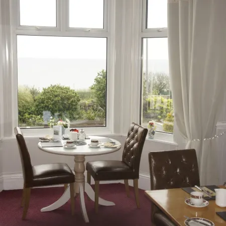 Plas Isa Hotel