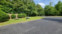 Stonewood Inn & Suites Carrollton - Smithfield Hotels in Smithfield