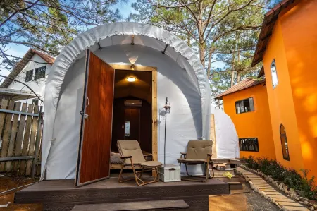 De Vivre Homestay Măng Đen Отели в г. Kon Plong District