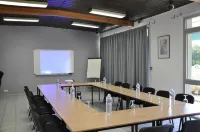 Henri 4 Hotels in Glomel