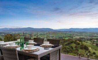 Skyline Views Yarra Valley s Elevated Escape
