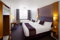 Premier Inn London Putney Bridge Hotels in London
