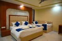 Hotel Dinanath - 3-Star
