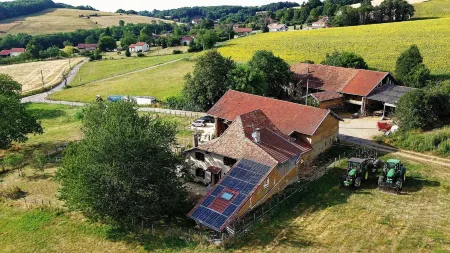 Au Dessus de Parady Отели в г. Бальбен