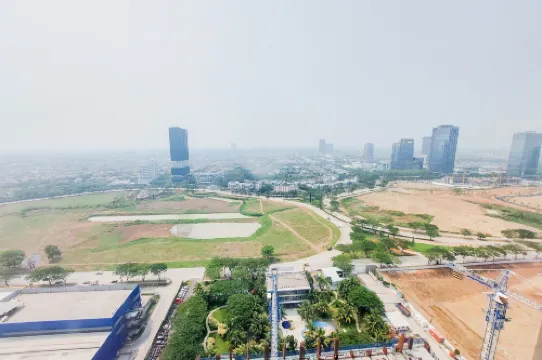 Warm Studio at 38Th Floor Sky House Alam Sutera Apartment