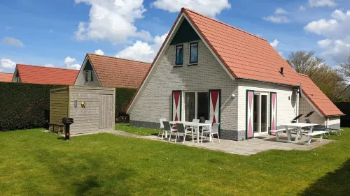 Modern Beach Retreat Sauna Hotels in Breskens