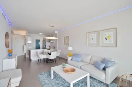 Happy Travel South Beach 1-1B Отели рядом с достопримечательностью «Памятник Коломаресу»