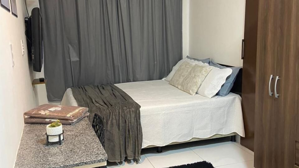 Flat Adenil 01