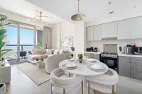 1BR 3802 Forte Tower 2 Hotels in Madinat Zayed