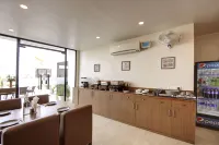 Saltstayz Select - Unitech Cyber Park - พร้อมอาหารเช้า