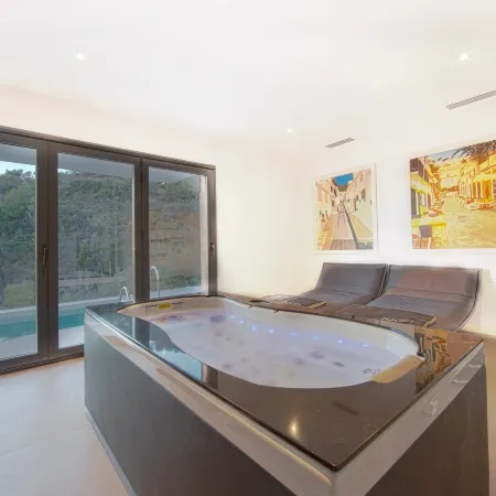 Villa in Marbella with Private Heated Pool