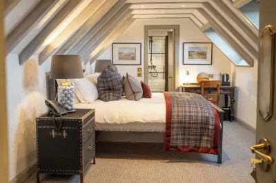 Abbotsford Hotel Hotels near Culzean Castle