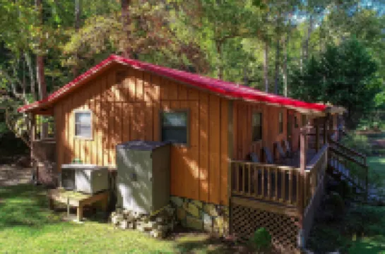 Wandering Creek - 2 Bedrooms, 1 Baths, Sleeps 6 Cabin by RedAwning