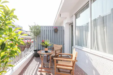 Marabou Unique Stay Отели рядом с достопримечательностью «Monastery of Agia Theodora»