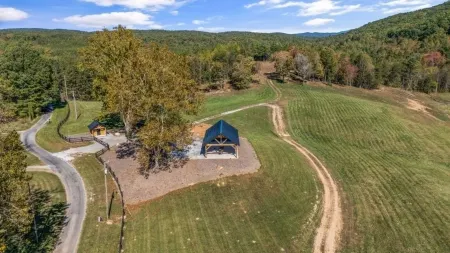 Ruby's Retreat - 2 Bedrooms, 1.5 Baths, Sleeps 8 by RedAwning