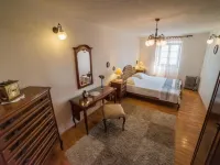Stone House Seaside Retreat on Brač Island - Homestays