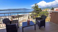 Qumi Apartments Hotels in Tivat