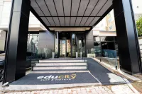 Educity Suite and Hotels Ataşehir Hotel in zona Osmangazi Primary School