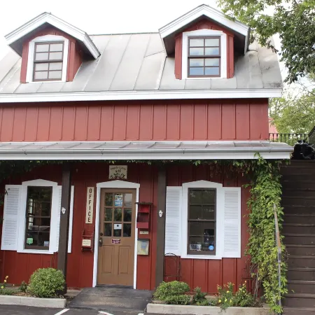 The Winchester Lodge