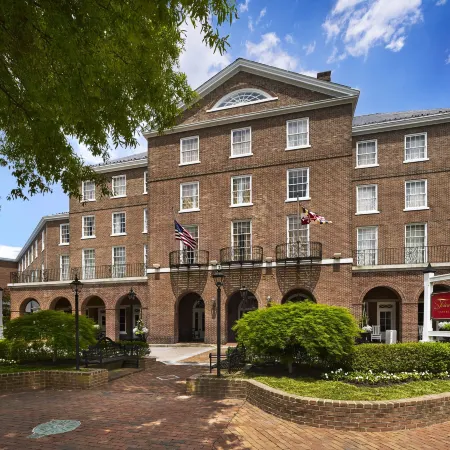 The Tidewater Inn