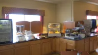Baymont Inn & Suites by Wyndham Holbrook - breakfast