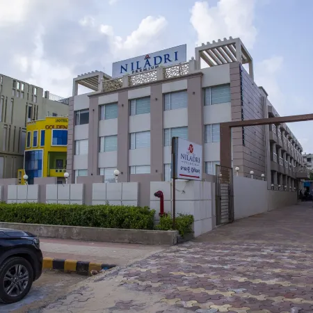 Hotel Niladri Premium