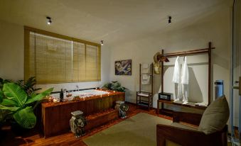 Nexus House Lang Bao Chi