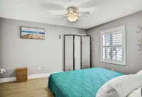 Snowbirds save 50% Clean , pets, beachside apt. Downtown Flagler Beach -Sleeps 4 Hotels in Flagler Beach