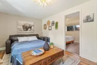 Olympic City Gold! 3bd Central CoSprings Fun & Firepit Near Palmer Park, UCCS