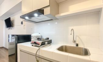 Well Furnished Studio Room at High Floor Tokyo Riverside Pik 2 Apartment