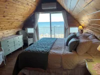 Direct Oceanfront/Beachfront Home in Saco, ME. Family Retreat sleeps 19 