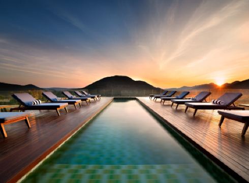 Babohi at Qwabi Private Game Reserve by Newmark