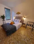 Chez Jollyjune Hotels in Bacilly