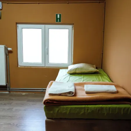 YOUR HOSTEL auberge de jeunesse Отели в г. Андерлехт